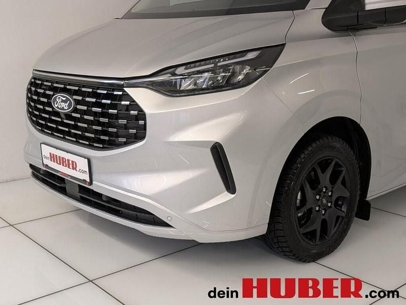 Gebraucht Ford Tourneo Custom Titanium 110 PS (80 kW) 2025 Silber Van