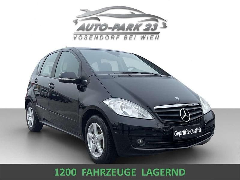 Gebraucht Mercedes A160 95 PS (69 kW) 2013 Schwarz Kleinwagen