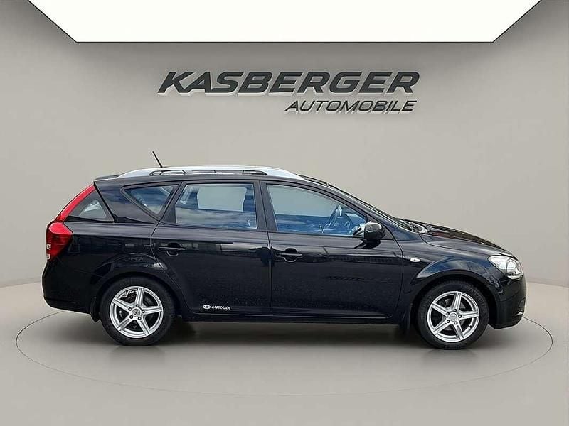 Gebraucht Kia Ceed Sportswagon 90 PS (66 kW) 2010 Schwarz Kombi