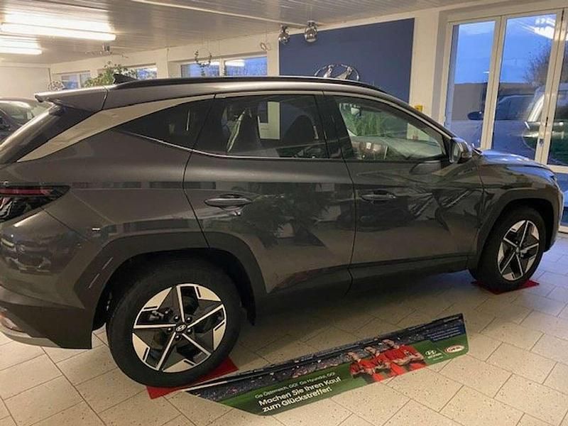 Gebraucht Hyundai Tucson GO! 160 PS (117 kW) 2024 Grau SUV