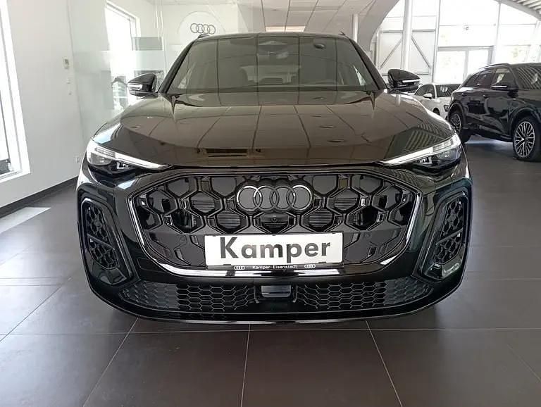 Gebraucht Audi Q5 Sportback Ambiente 204 PS (150 kW) 2025 Schwarz  metallicperleffektno SUV