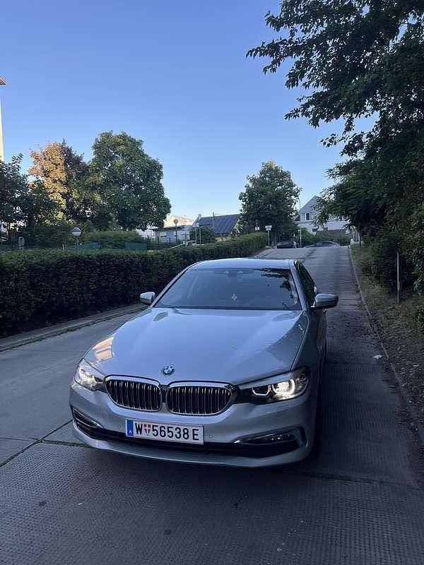 Gebraucht 2017 BMW 520 Luxury Line Limousine | € 23.500 (Fairer Preis) - Bild 1/4