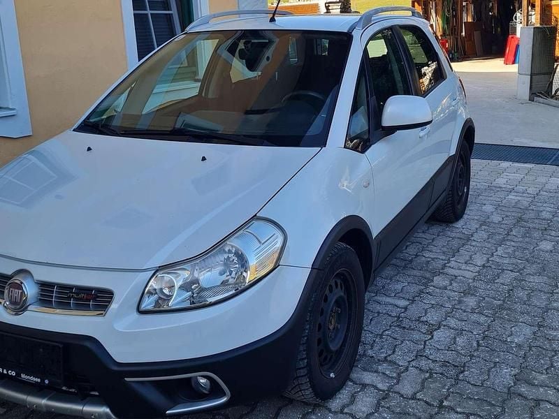 Gebraucht Fiat Sedici Dynamic 135 PS (99 kW) 2011 Weiß SUV