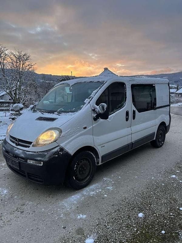 Gebraucht Opel Vivaro 82 PS (60 kW) 2004 Van / Kleinbus