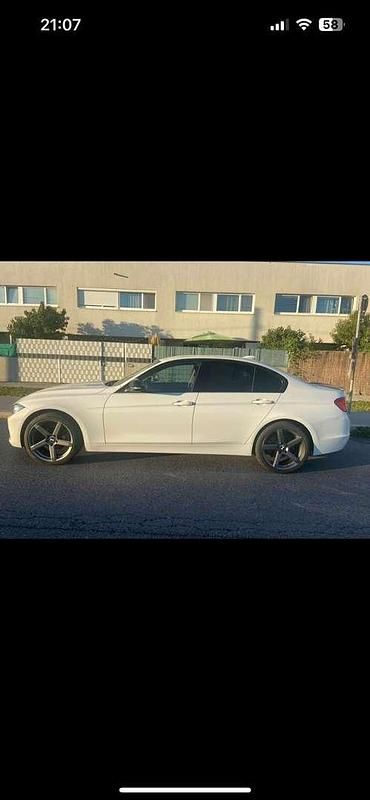 Gebraucht BMW 320 184 PS (135 kW) 2015 Weiß Limousine