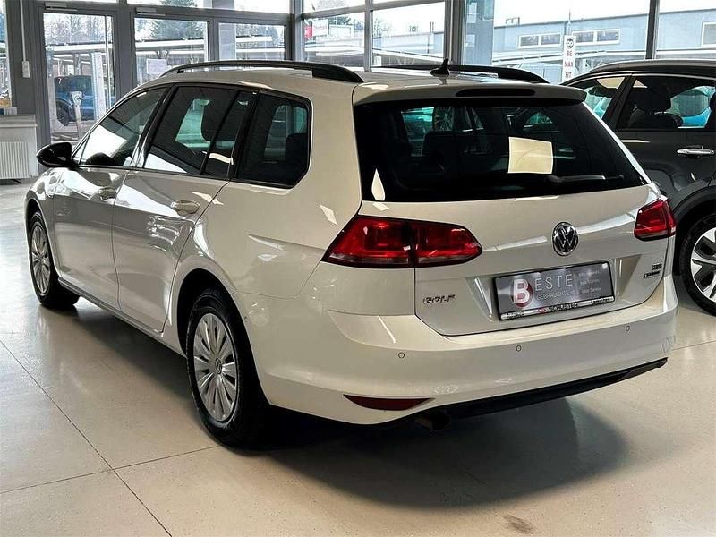 Gebraucht VW Golf VII Comfortline 105 PS (77 kW) 2014 Weiß Kombi