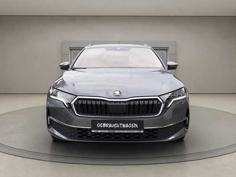 Gebraucht 2024 Skoda Octavia Selection Kombi | € 34.432 (Teuer) - Bild 1/4