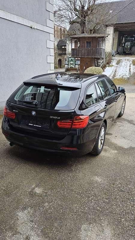 Gebraucht BMW 318 143 PS (105 kW) 2014 Schwarz Kombi