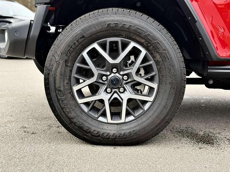 Neu Jeep Wrangler Sahara 279 PS (205 kW) 2025 Rot SUV