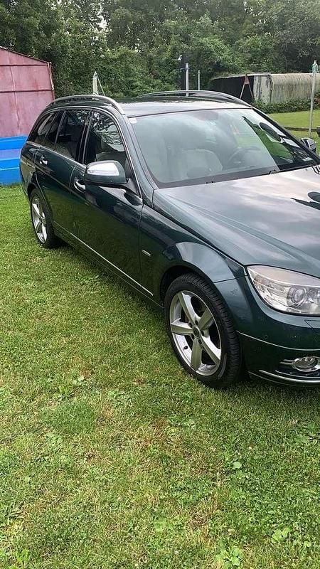 Gebraucht Mercedes C200 Classic 224 PS (164 kW) 2004 Grün Kombi