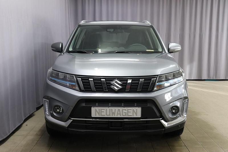 Gebraucht Suzuki Vitara Comfort+ 131 PS (96 kW) 2022 Galactic gray metallic  metallic SUV