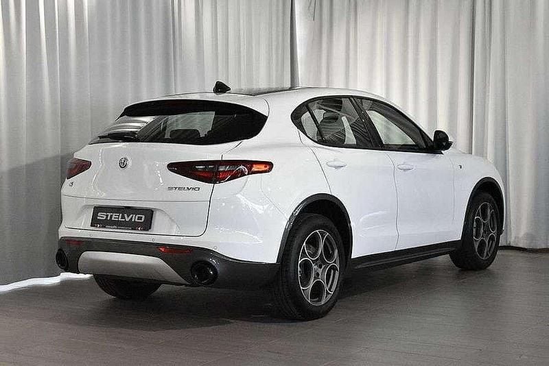 Gebraucht Alfa Romeo Stelvio Ti 280 PS (205 kW) 2022 Weiß SUV