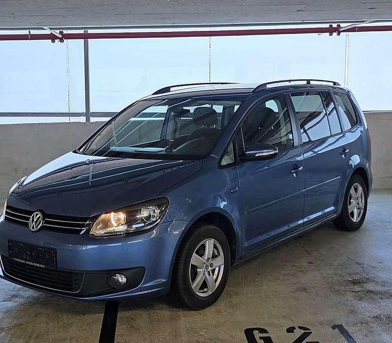 Gebraucht VW Touran 105 PS (77 kW) 2014 Blau Van / Kleinbus