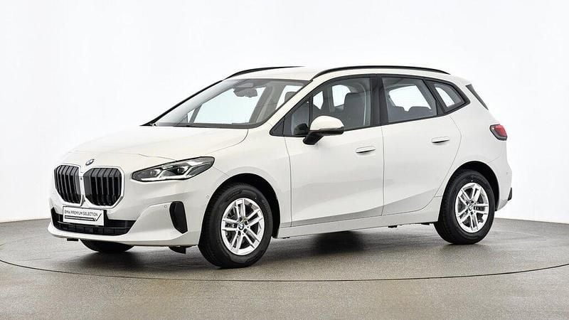 Gebraucht BMW 220 Shadowline 150 PS (110 kW) 2025 Alpinweiß