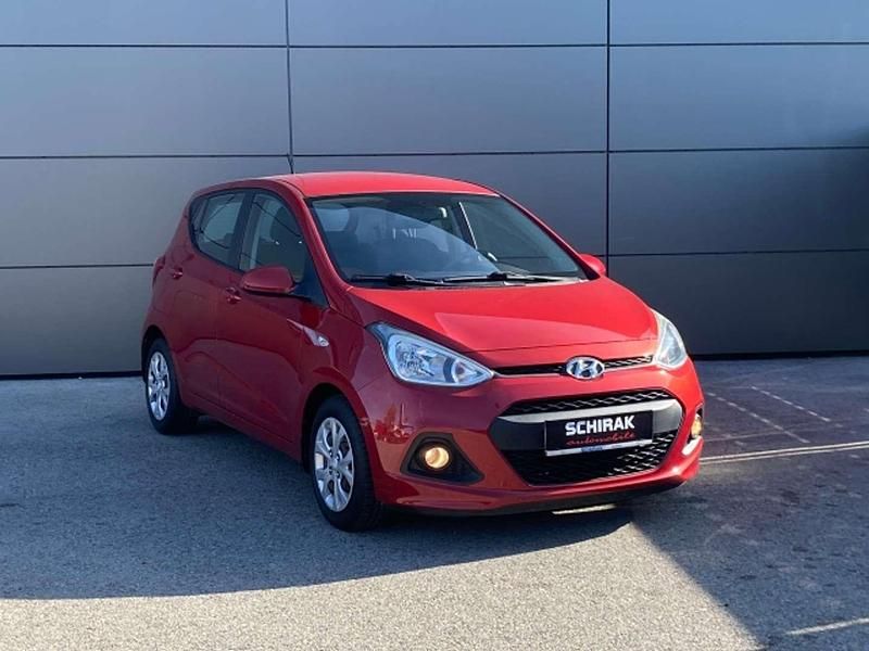 Rot Gebraucht 2015 Hyundai i10 Comfort Kleinwagen | € 6.900 (Fairer Preis) - Bild 1/4