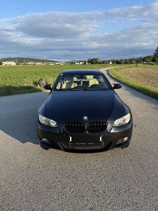 Gebraucht BMW 325 Cabriolet 197 PS (144 kW) 2008 Schwarz Cabrio