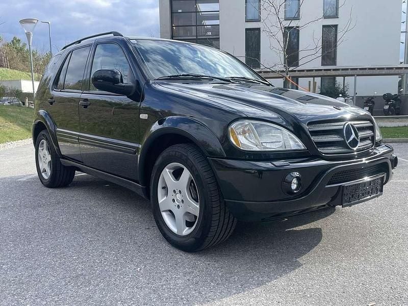 Gebraucht Mercedes ML55 AMG AMG 347 PS (255 kW) 2001 Schwarz SUV