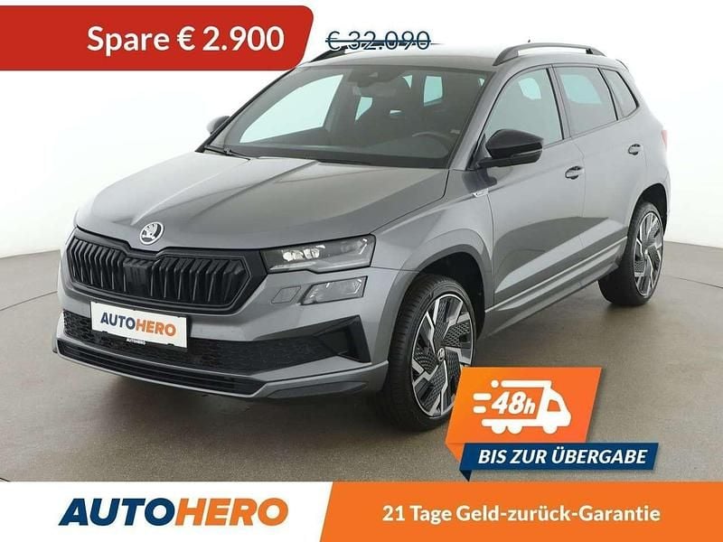 Grau Gebraucht 2022 Skoda Karoq SportLine SUV | € 29.190 (Fairer Preis) - Bild 1/3