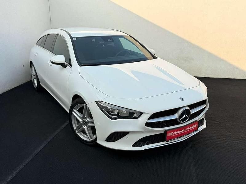 Gebraucht Mercedes CLA200 Shooting Brake 150 PS (110 kW) 2020 Weiß Kombi