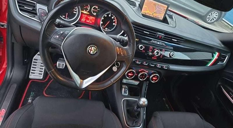 Gebraucht Alfa Romeo Giulietta Quadrifoglio Verde 235 PS (172 kW) 2011 Kleinwagen