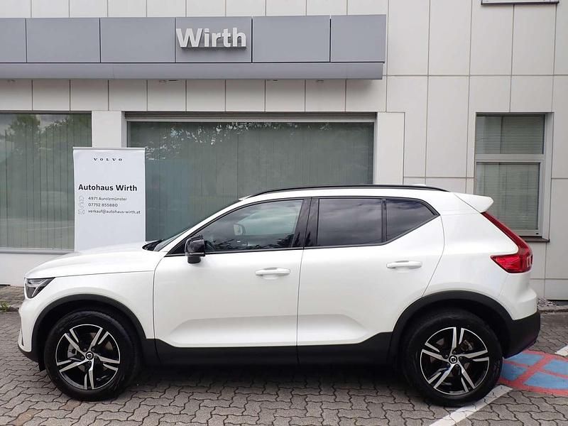 Gebraucht Volvo XC40 Plus 163 PS (119 kW) 2024 Weiß SUV