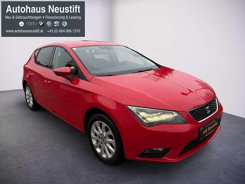 Gebraucht Seat Leon Style 86 PS (63 kW) 2015 Rot Limousine