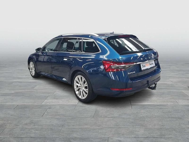 Gebraucht Skoda Superb Style 150 PS (110 kW) 2021 Blau Kombi