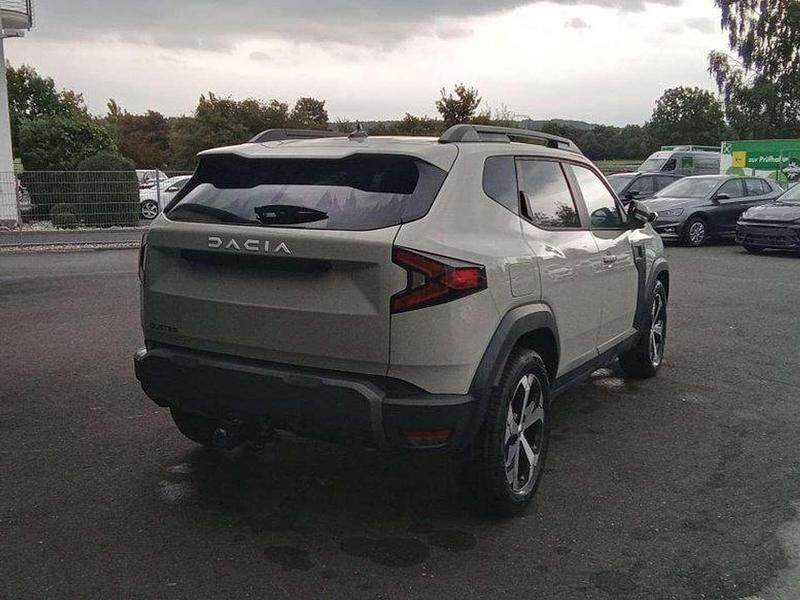Neu Dacia Duster Journey 131 PS (96 kW) 2025 Beige SUV
