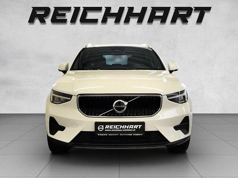 Gebraucht Volvo XC40 163 PS (119 kW) 2025 Weiß SUV