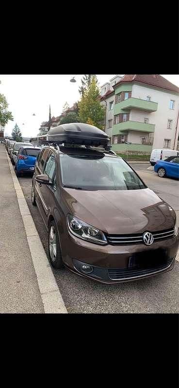 Beige Gebraucht 2011 VW Touran Comfortline Van / Kleinbus | € 6.600 - Bild 1/4