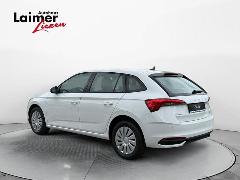Gebraucht Skoda Scala Essence 95 PS (69 kW) 2025 Weiss  normal Kleinwagen