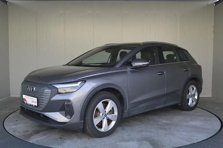 Mittelgrau metallic Gebraucht 2021 Audi Q4 e-tron Basis SUV | € 32.990 (Fairer Preis) - Bild 1/4