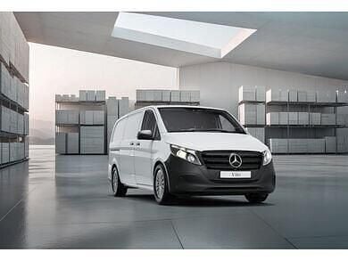 Gebraucht Mercedes Vito 163 PS (119 kW) 2024 Arktikweiß Van