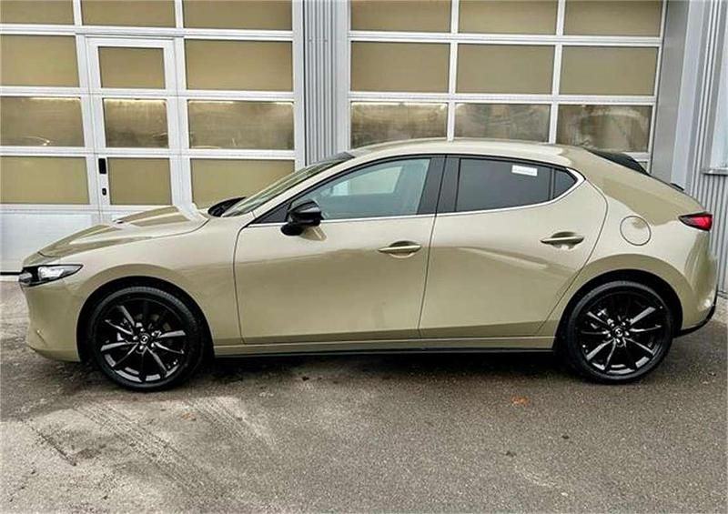 Neu Mazda 3 Nagisa 140 PS (102 kW) 2025 Kleinwagen
