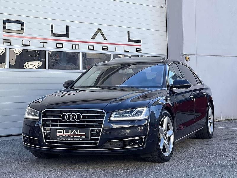 Blau Gebraucht 2015 Audi A8L Design Limousine | € 26.900 - Bild 1/4