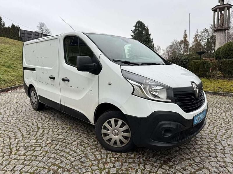 Weiß Gebraucht 2016 Renault Trafic Van | € 6.690 - Bild 1/4