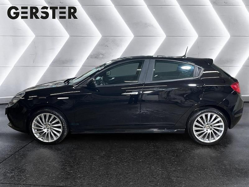 Gebraucht Alfa Romeo Giulietta Super 120 PS (88 kW) 2021 Schwarz Limousine