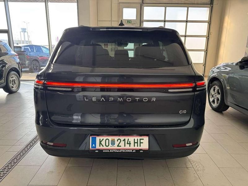 Gebraucht Leapmotor C10 160 kW (218 PS) 2025 Grau SUV