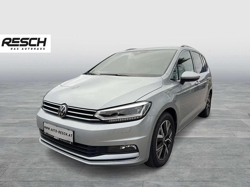 Gebraucht VW Touran Highline 150 PS (110 kW) 2025 Silber  metallic Van / Kleinbus