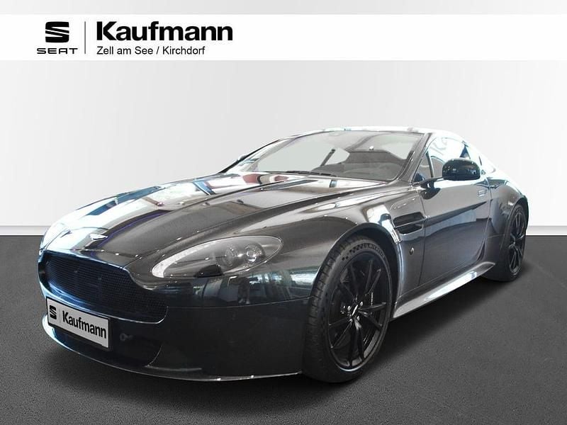 Hellgrau normal Gebraucht 2014 Aston Martin V8 Vantage Coupé | € 85.000 - Bild 1/4