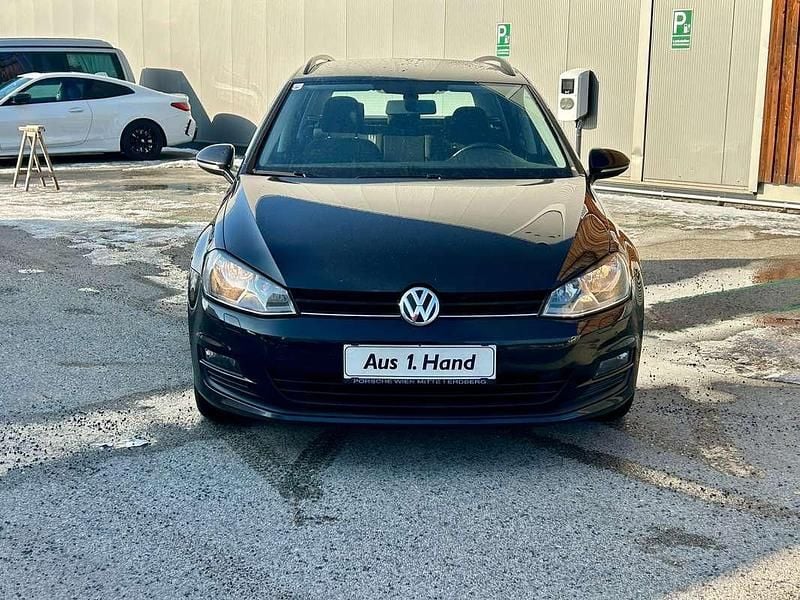 Gebraucht VW Golf VII Comfortline 110 PS (80 kW) 2016 Schwarz Kombi