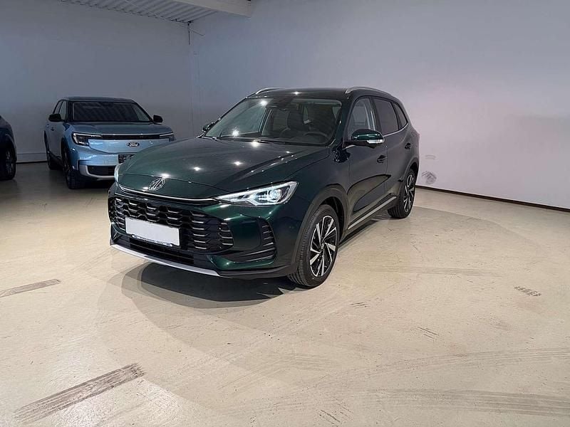 Neu MG ZS Luxury 102 PS (75 kW) 2025 British green Limousine