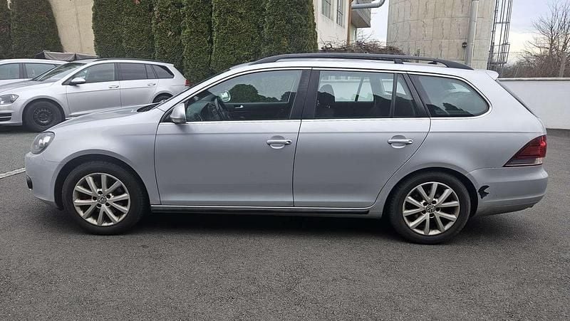 Gebraucht VW Golf VII 105 PS (77 kW) 2013 Silber Kombi