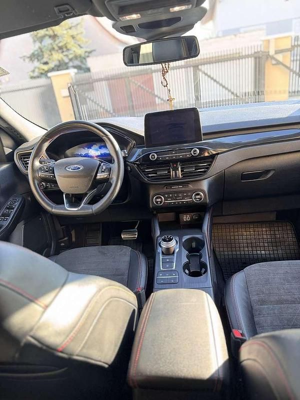 Gebraucht Ford Kuga ST-Line X 224 PS (164 kW) 2022 Grau SUV