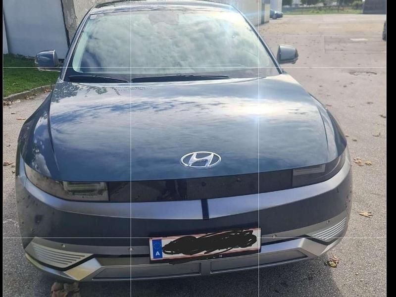 Grün Gebraucht 2022 Hyundai Ioniq Kleinwagen | € 30.200 - Bild 1/4