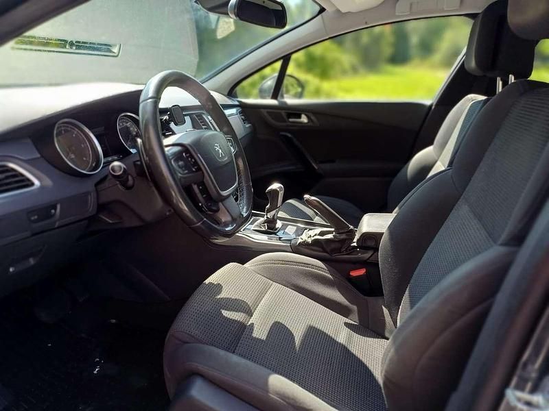 Gebraucht Peugeot 508 Access 120 PS (88 kW) 2015 Grau Limousine