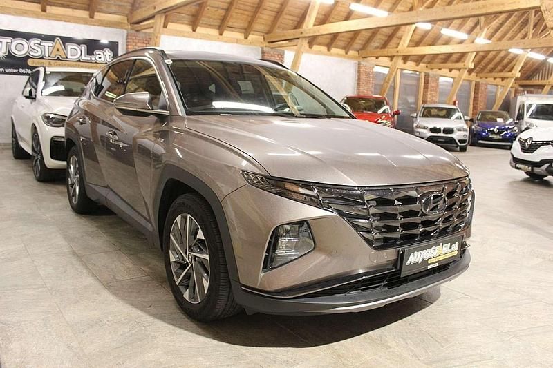 Gebraucht Hyundai Tucson Trend 136 PS (100 kW) 2022 Braun SUV