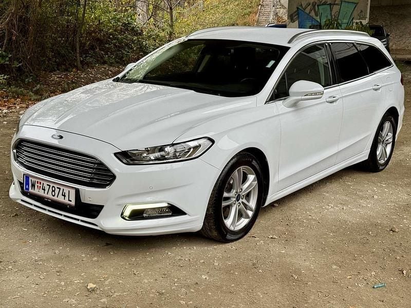 Weiß Gebraucht 2018 Ford Mondeo Titanium Kombi | € 9.700 (Fairer Preis) - Bild 1/4