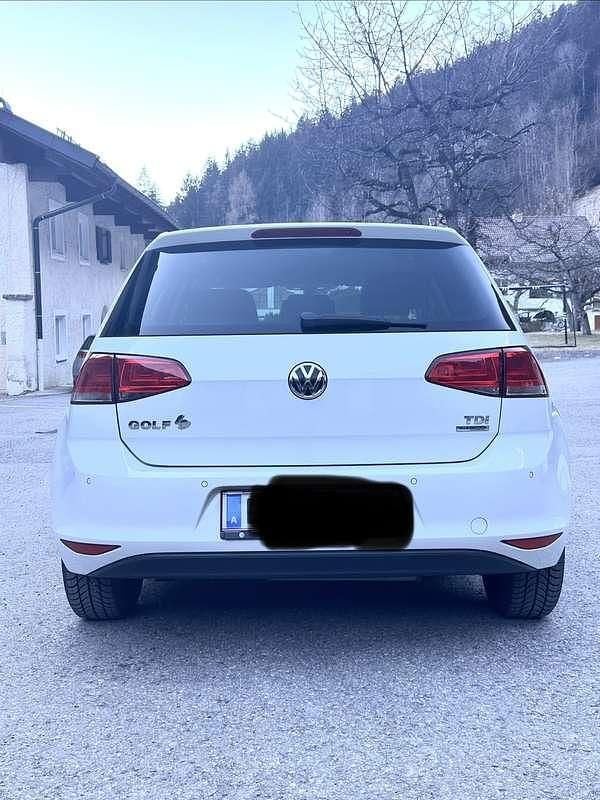 Gebraucht VW Golf VII 90 PS (66 kW) 2013 Weiß Limousine