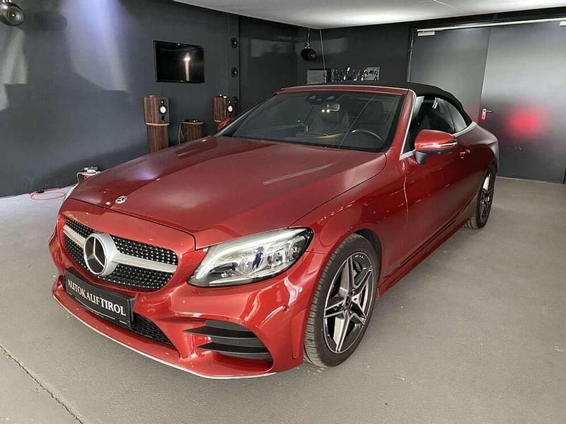 Gebraucht Mercedes C220 AMG 194 PS (142 kW) 2020 Rot Cabrio